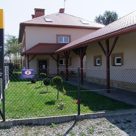 Warnenczyka 85A Bezplatny Parking, Faktura, Prywatna Lazienka, Klimatyzacja Rzeszów Extérieur photo