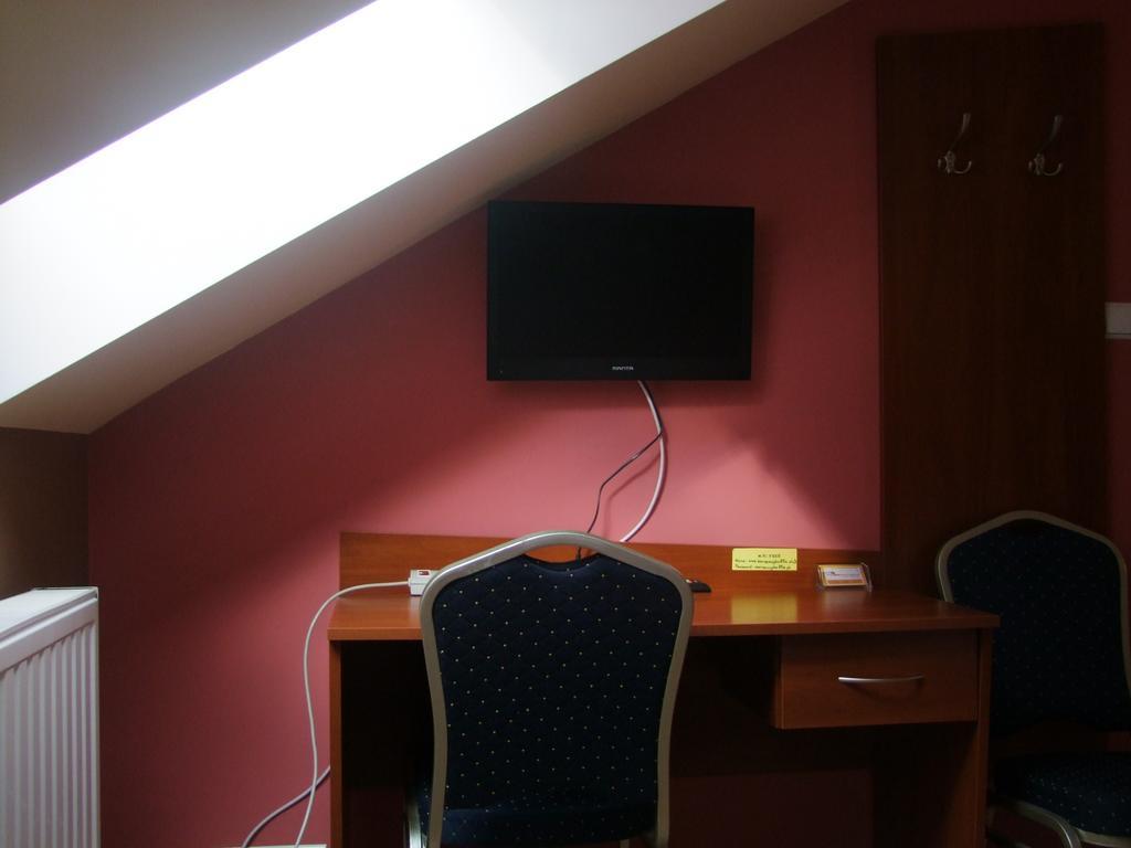 Warnenczyka 85A Bezplatny Parking, Faktura, Prywatna Lazienka, Klimatyzacja Rzeszów Chambre photo