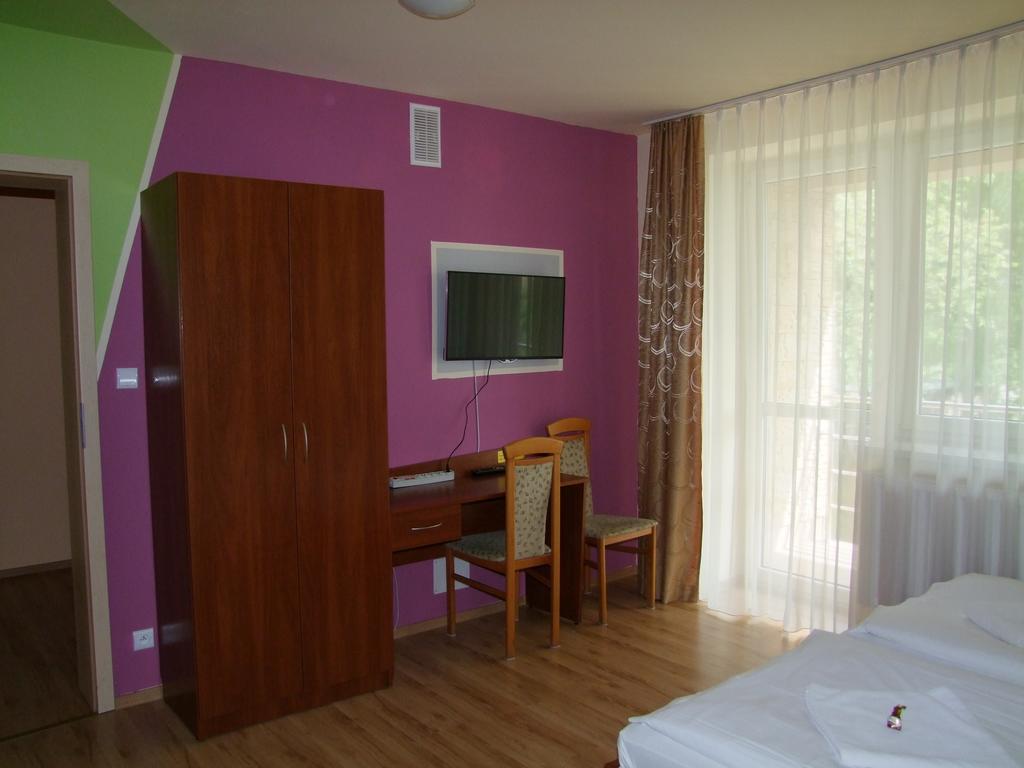 Warnenczyka 85A Bezplatny Parking, Faktura, Prywatna Lazienka, Klimatyzacja Rzeszów Chambre photo