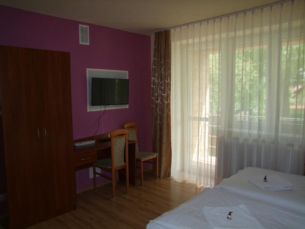 Warnenczyka 85A Bezplatny Parking, Faktura, Prywatna Lazienka, Klimatyzacja Rzeszów Extérieur photo